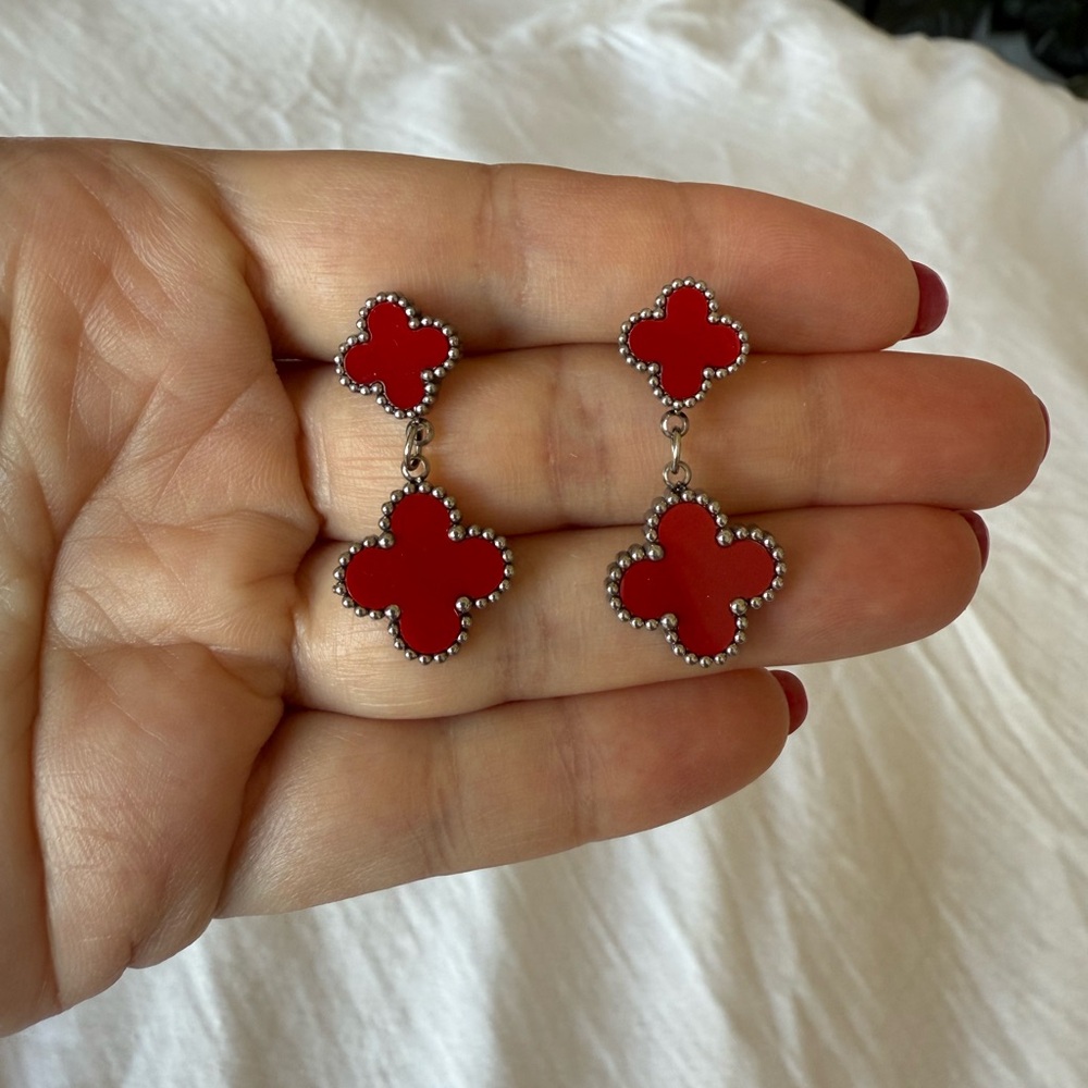 Elegant Red Clover Drop Earrings